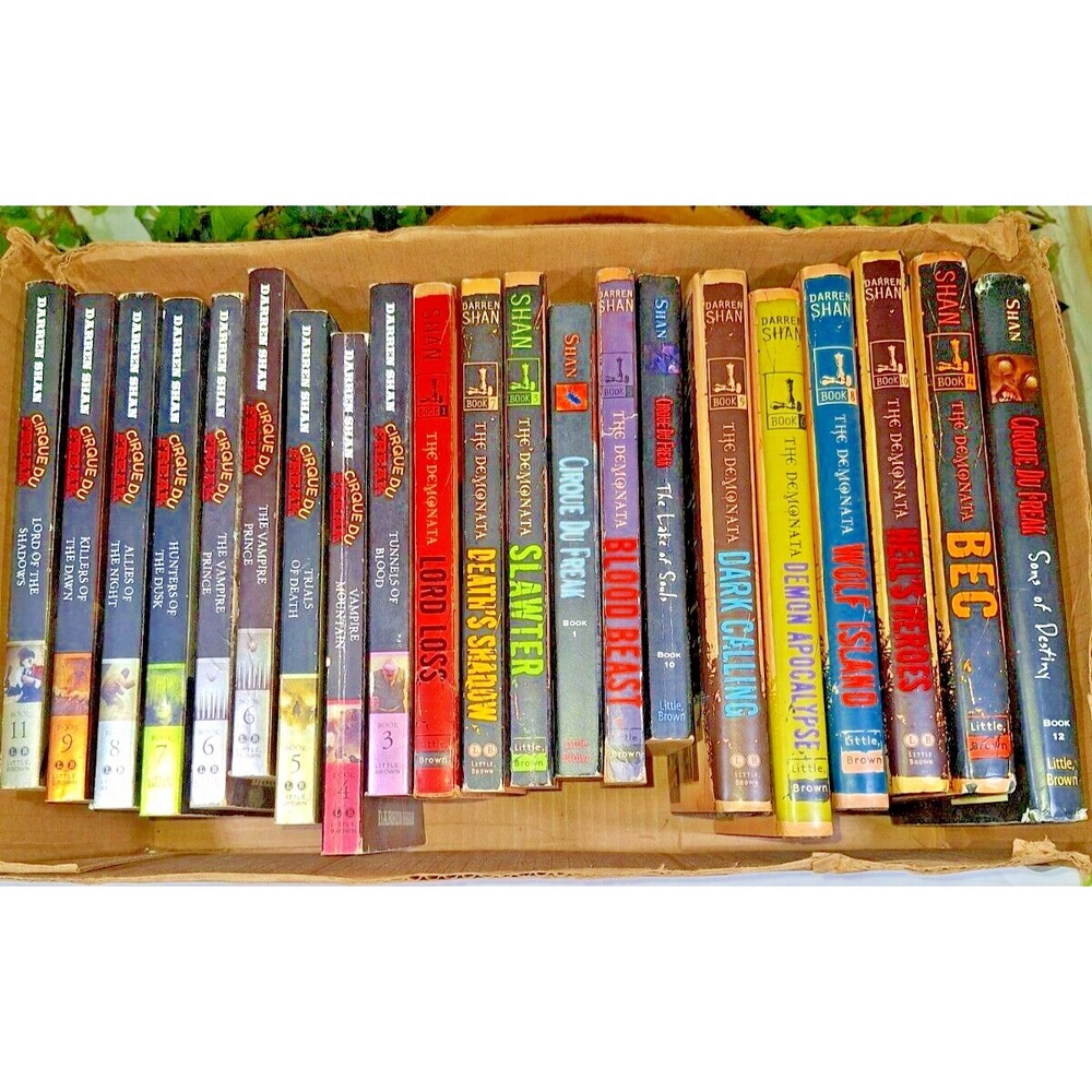 Lot of 21 Darren Shan Books - Many of the Cirque Du Freak Series